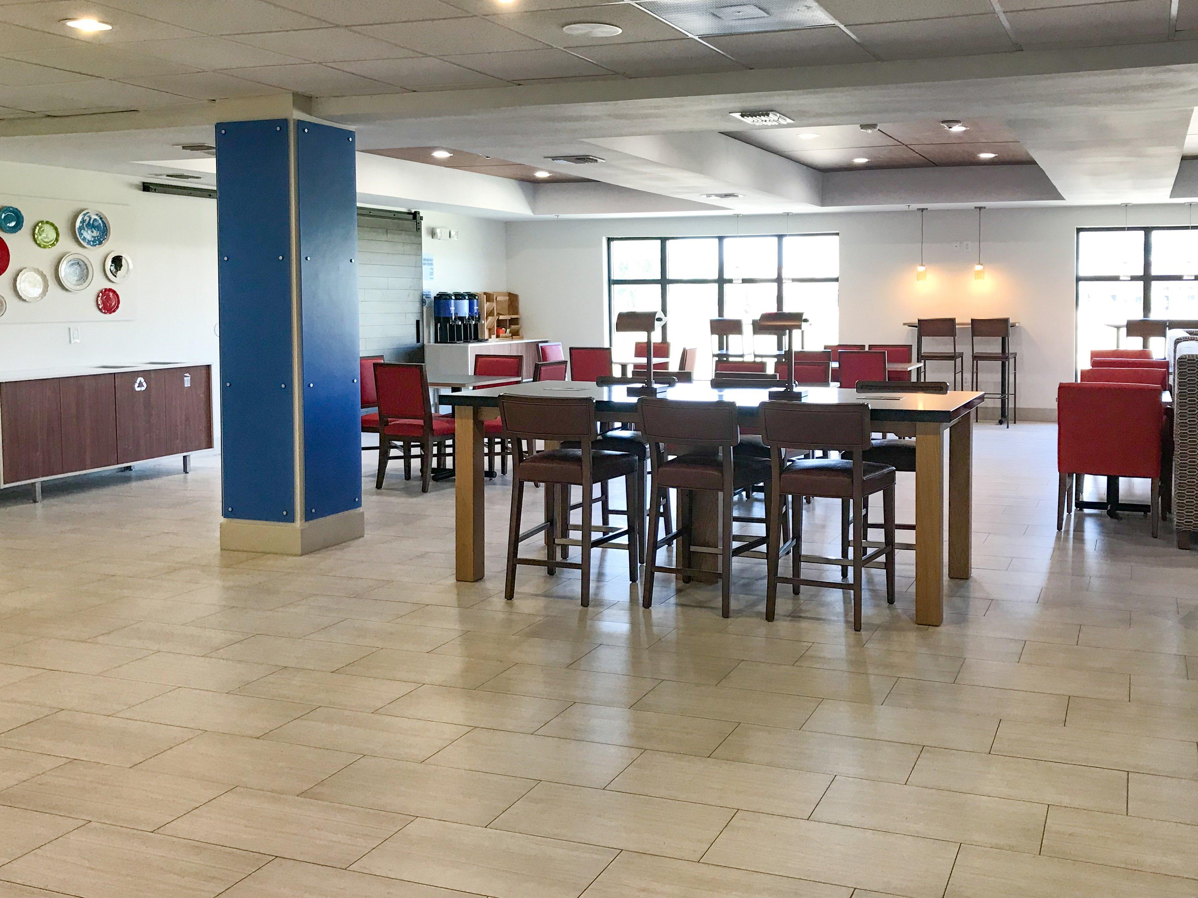 Holiday Inn Express & Suites Lubbock West By Ihg Exterior foto