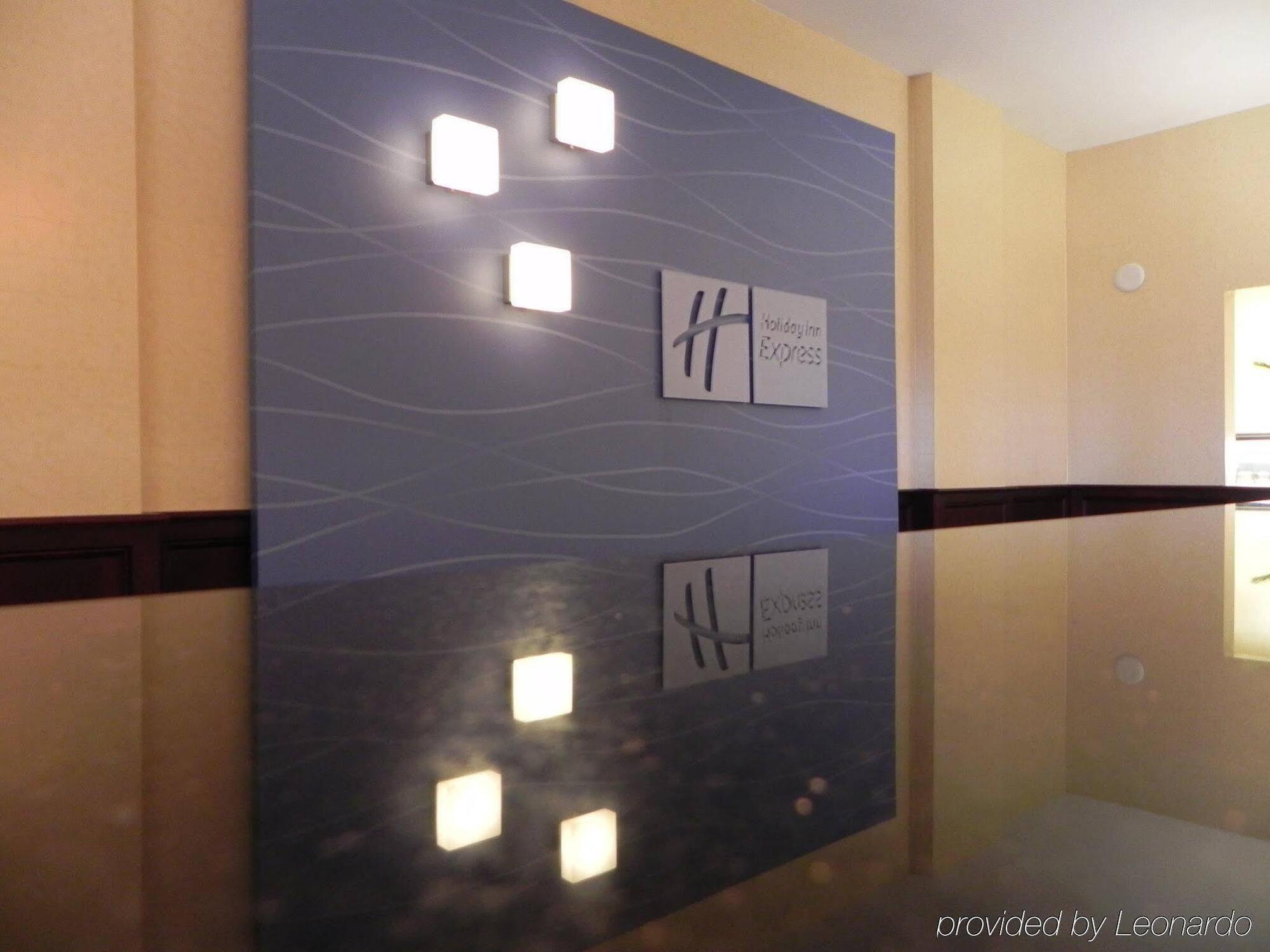 Holiday Inn Express & Suites Lubbock West By Ihg Exterior foto